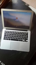  Продам macbook Air 13.3